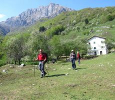 Javorca z Blekovo domačijo