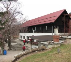 planinski dom pod Bočem