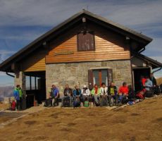 pa še ena gasilska pred kočo