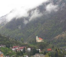 Idrija ima kar nekaj manjših cerkvic