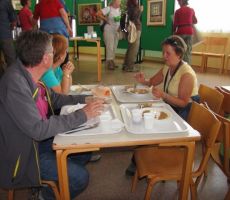 na Mostu na Soči v šoli so nas pričakali s kosilom