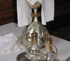 tudi kelih je oblikoval Plečnik