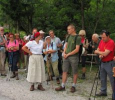 pred pohodom je bilo malo kulturnega programa