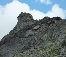 Sfinga z indijanskim obrazom