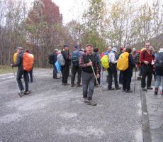 na vrhu pa smo si ravno ob 12h privoščili kosilo iz nahrbtnika