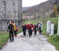 in se povzpeli še do vasi