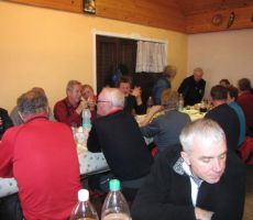 tudi ob mizi je bilo veselo...