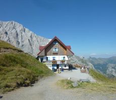 Koča Rifugio Marinelli