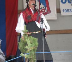 povezovala pa je Irena Fekonja...