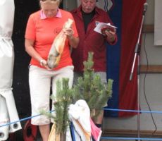 in srečna dobitnica