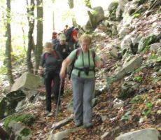 mi pa smo jo mahnili proti Čarnemu varhu... 