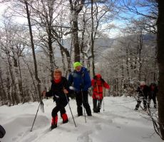 kmalu so zakorakali v sneg...