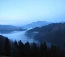 prvi jutranji svit na Križni gori...