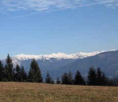 naprej ob poti smo uživali v razgledih na Karavanke... 