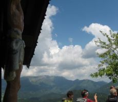 še zadnji pogledi proti Škofjeloškim goram