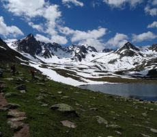 Pri jezeru na višini Triglava