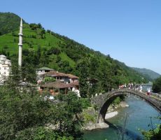 Po dolini Čamlihemšin