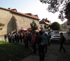 pa še en del obzidja...