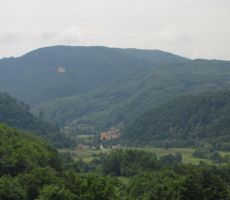 še pogled nazaj proti Podsredi...