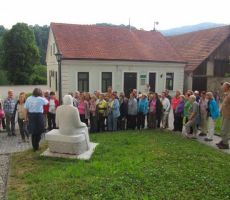 mi smo mu pa prisluhnili...