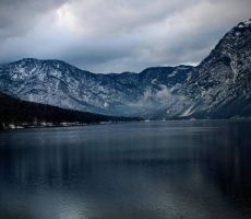 Temačno je to jezero