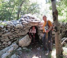 Kamnito pastirsko zavetišče