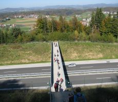 Nadhod preko avtoceste