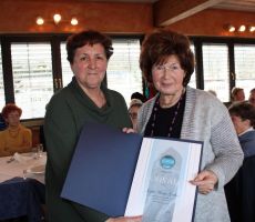 PZS zahvala za dolgoletno delo Jožici Grden