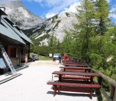 Sedaj pa še žlebovi pod streho