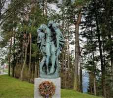 Spomenik XIV.diviziji