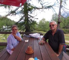 Prejšnja oskrbnike Poštarce Sonja in Mihalj