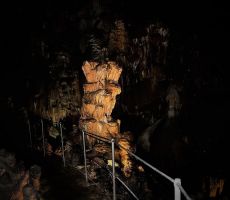 Brez besed ostaneš in samo gledaš