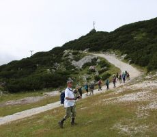 Po smučišču navzgor