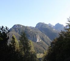 Pogled proti mangartski strani