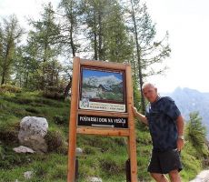 Tudi spodnjo tablo smo namestili