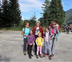 Lepo je videti mlade planinke in njihove spremljevalke