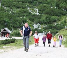 Jože na čelu male kolonice 