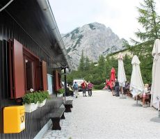 Na lepem kraju je naša Poštarca