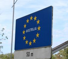 Preko mostu na avstrijsko stran