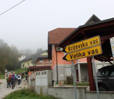 Proti Veliki vasi gremo