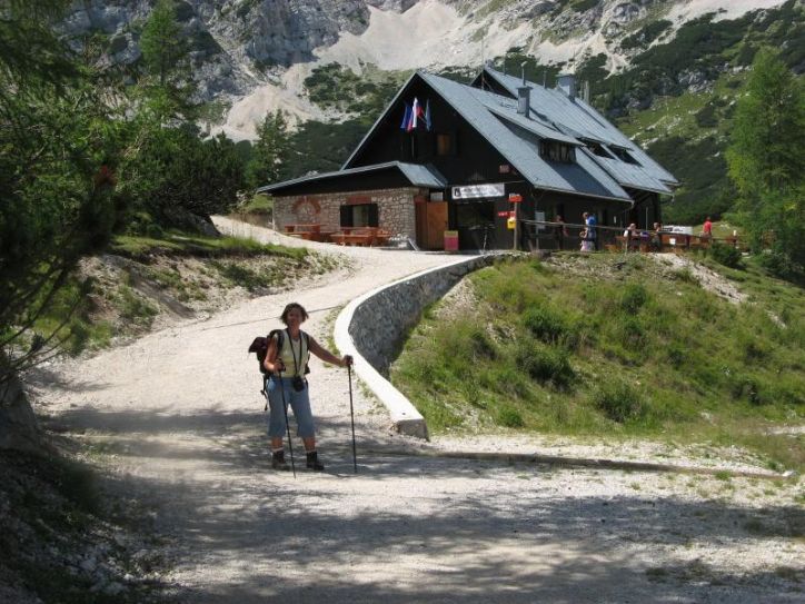 Irena in Andrej na potepanju okoli Vršiča, avgust 2010