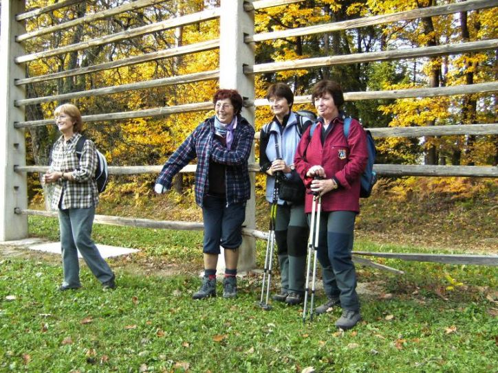 Podelitev priznanj za »Poštarsko jamsko pot« in »Pot slovenskih legend«, Sostro 27. 11. 2009