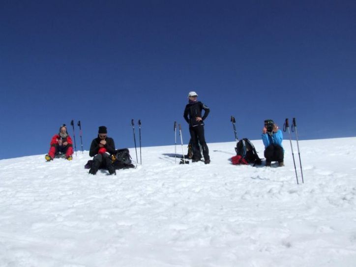 Planinska šola varnejšega gibanja v gorskem svetu: Veliki vrh (2088 m) – nedelja, 30. marec 2014